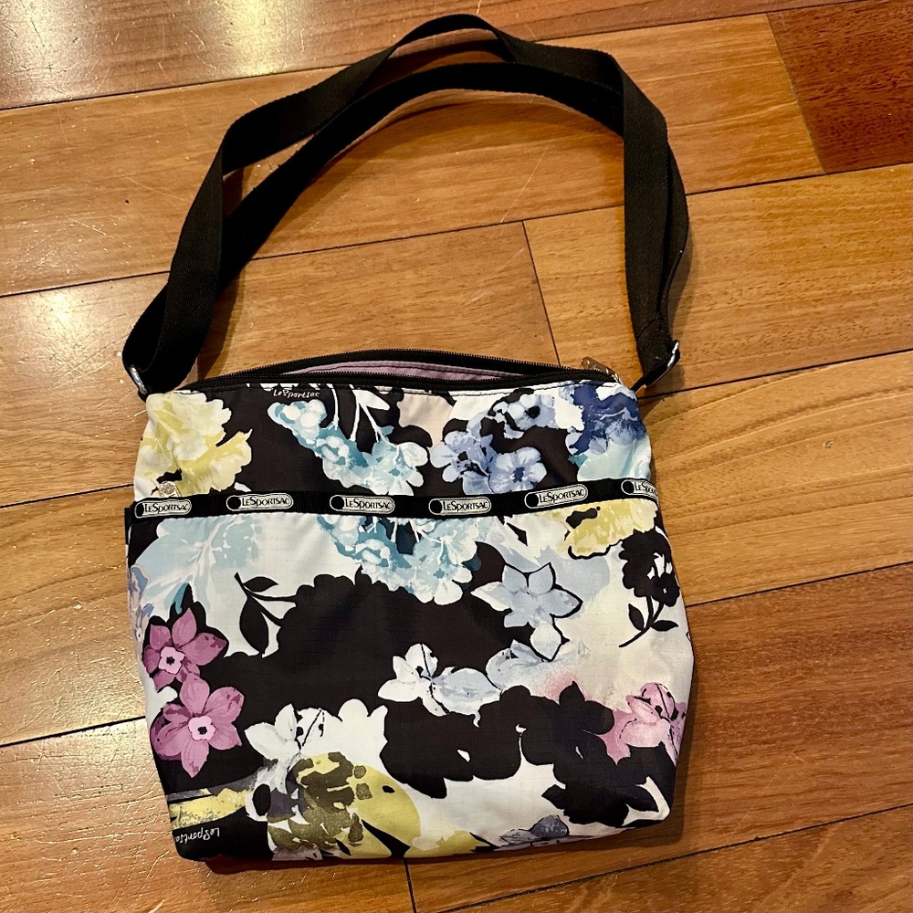 LeSportsac Euphoria pattern Crossbody/Shoulder bag